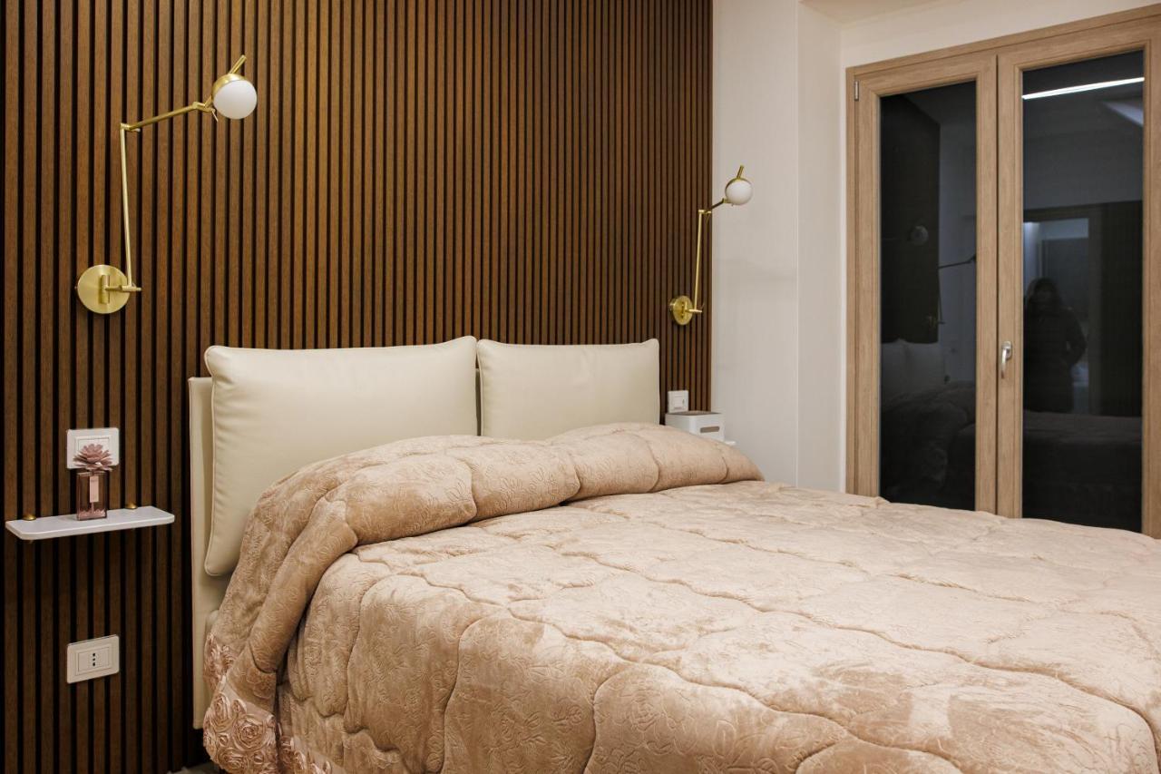 Ferienwohnung Next To Sea Crotone Exterior foto